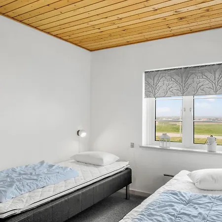 2 Bedroom Amazing Apartment In Lemvig * למביג